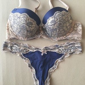 NWOT VS 2 Piece Set Navy/Gold Lace 34C/S Lingerie